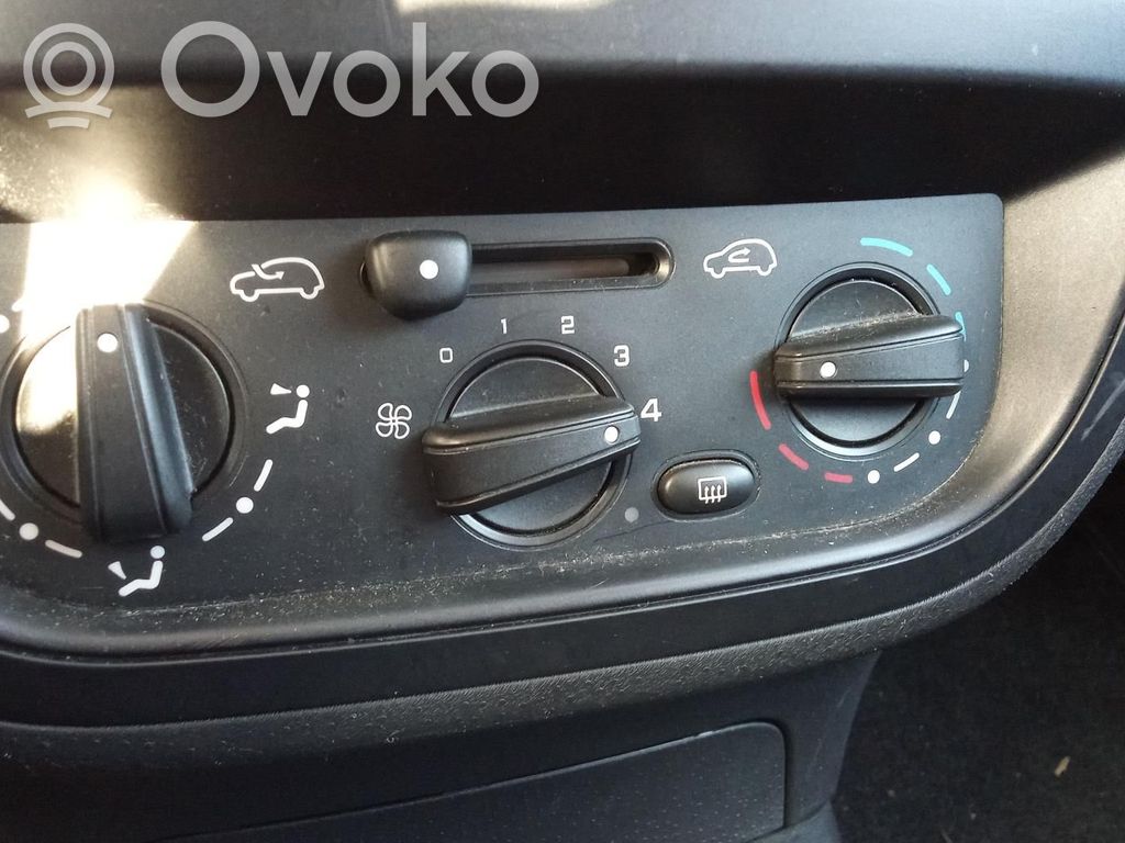 Citroen C2 Lämmittimen puhallin 