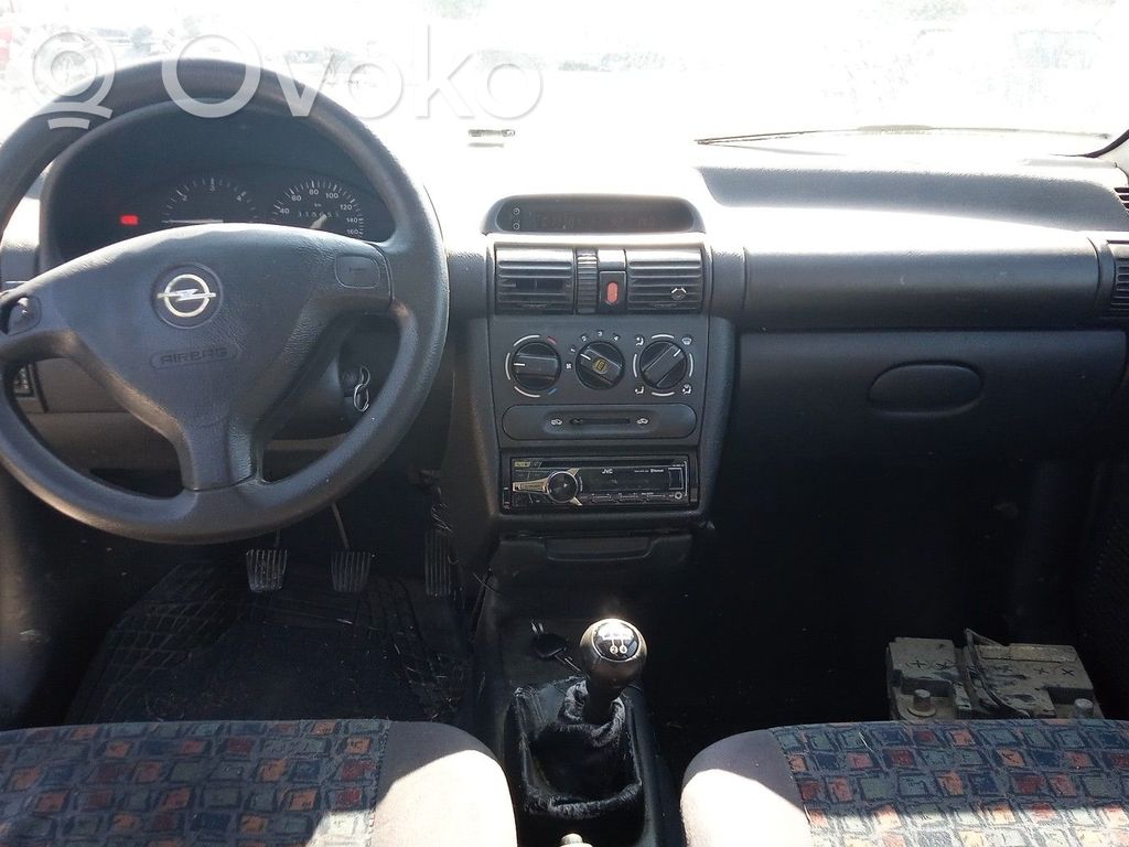 Opel Corsa B Lämmittimen puhallin 