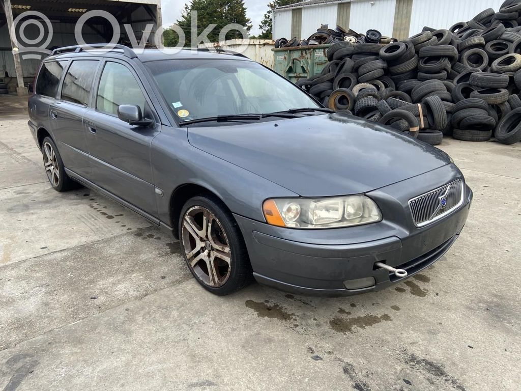 Volvo V70 Panou suport radiator 