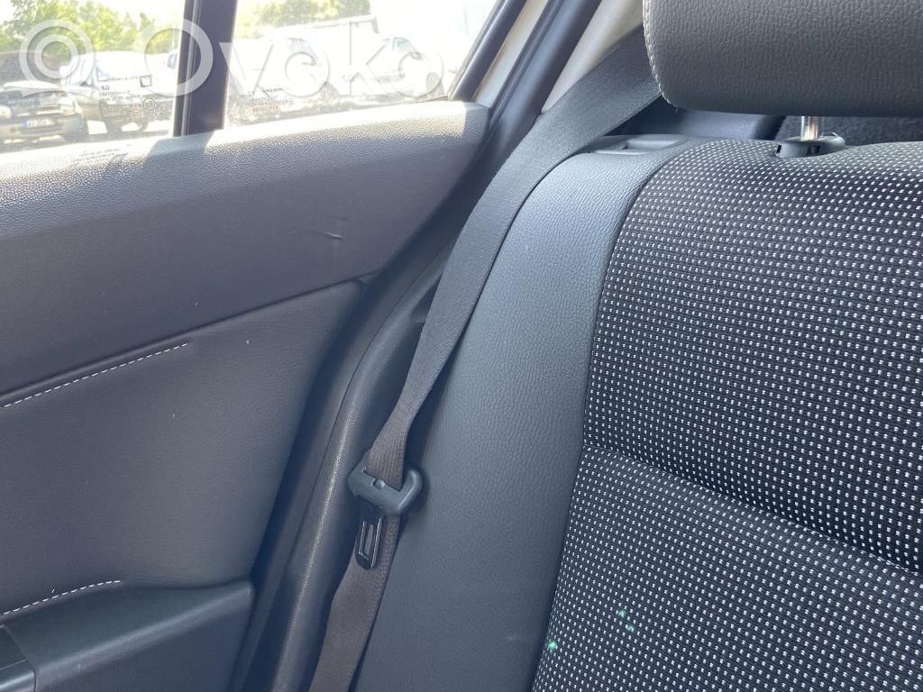 Opel Astra H Cinturón trasero 