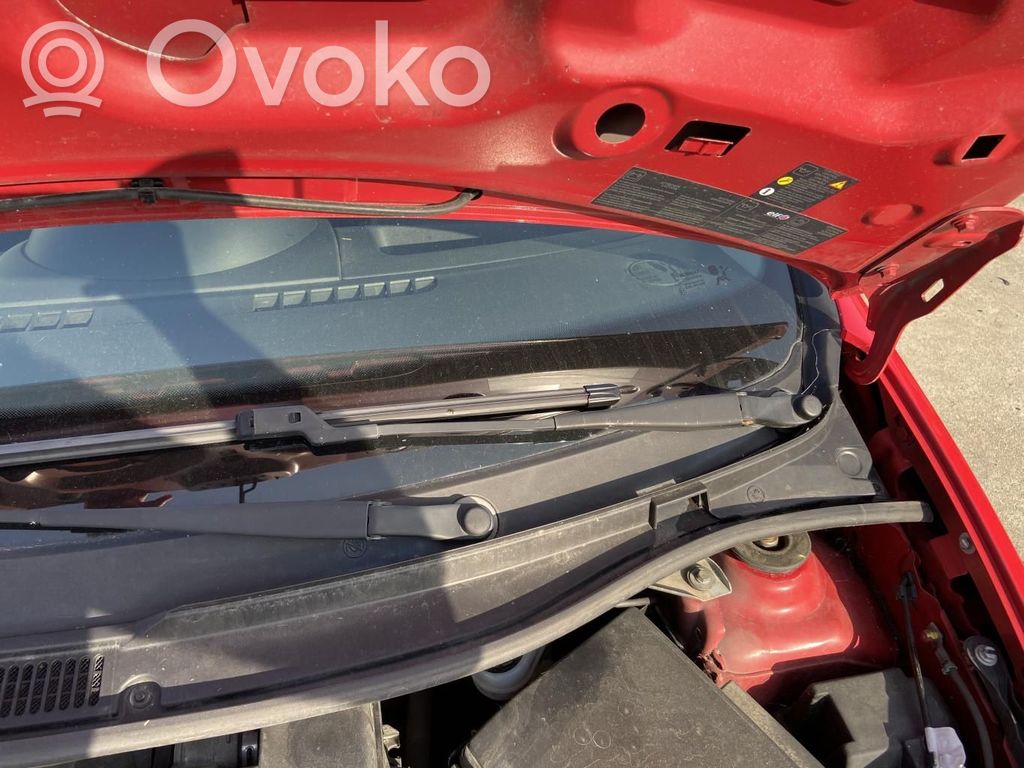 Renault Twingo II Etupyyhkimen sulan varsi 