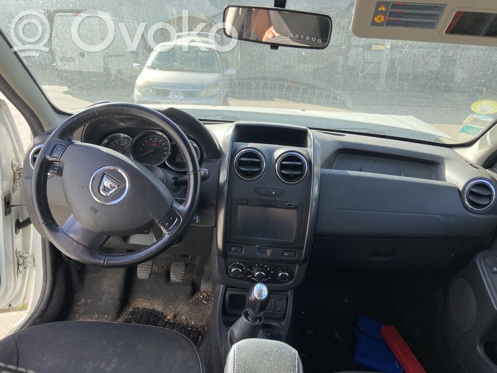 Dacia Duster Stūre 
