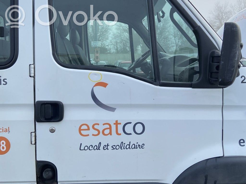 Tür vorne