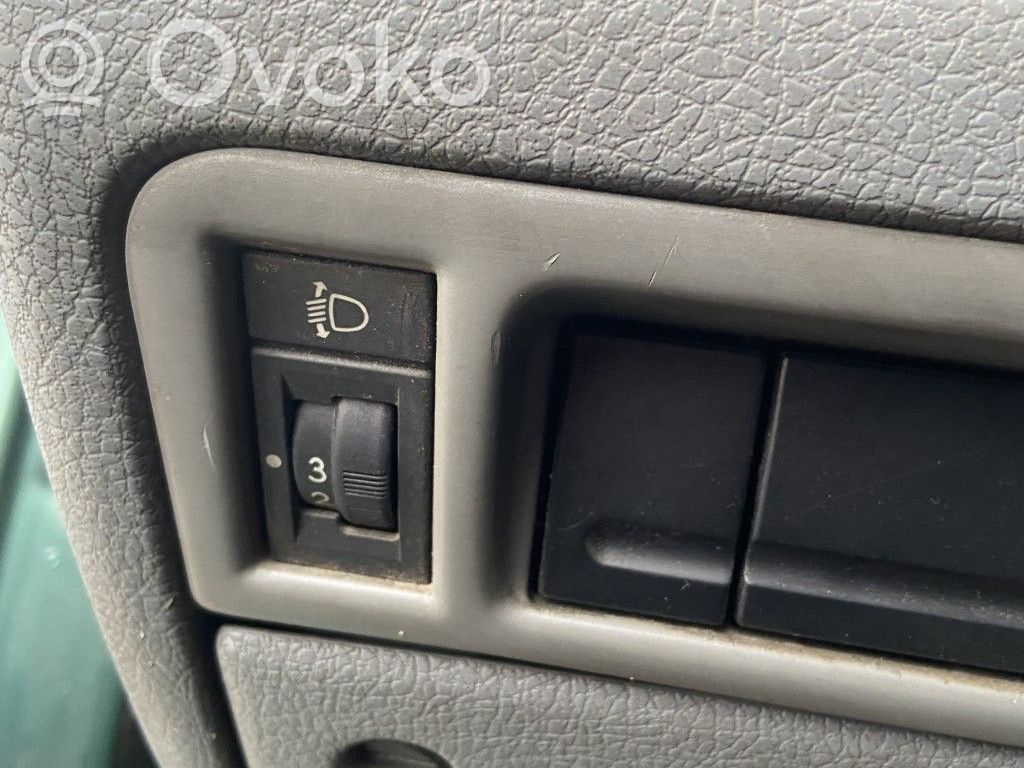 Peugeot 406 Interruptor de luz 