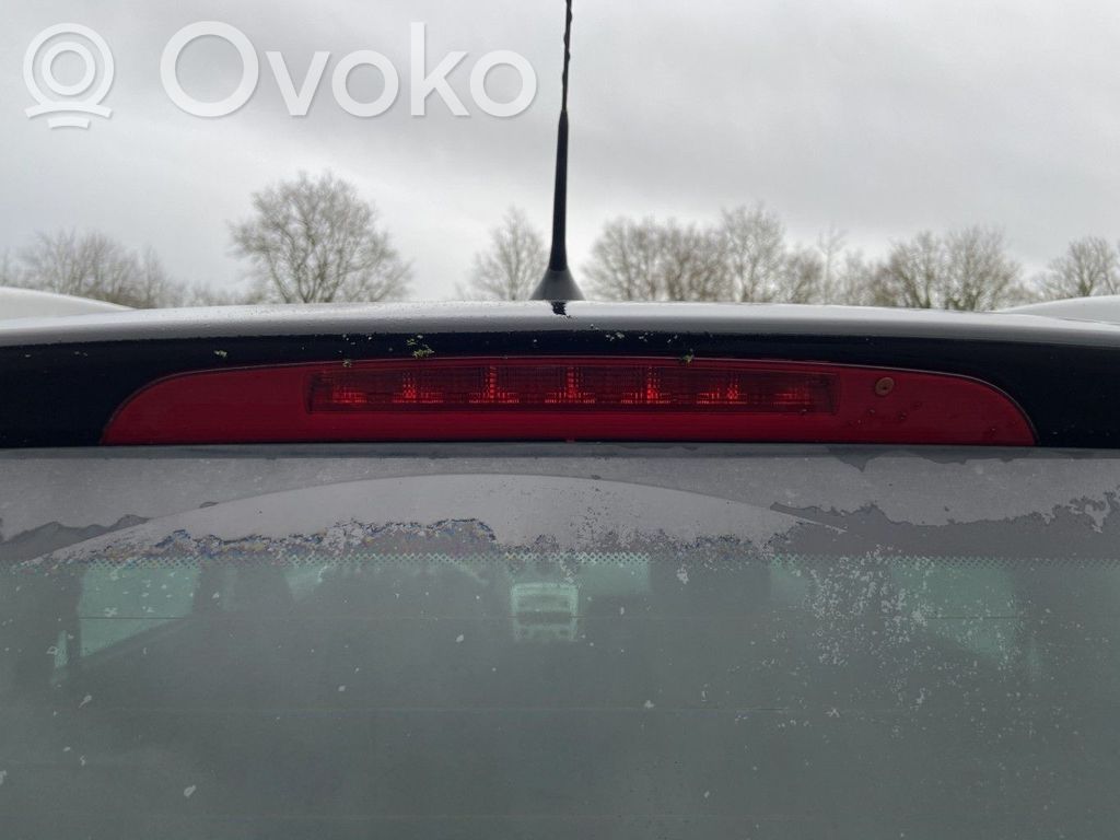 Peugeot 308 Third/center stoplight 