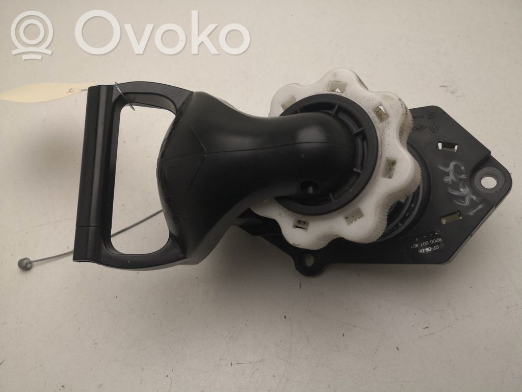 Spare wheel mounting bracket