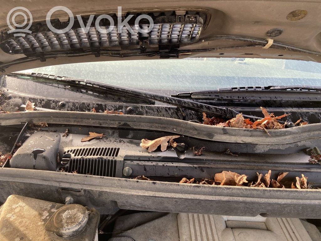 BMW X5 E53 Front wiper blade arm 
