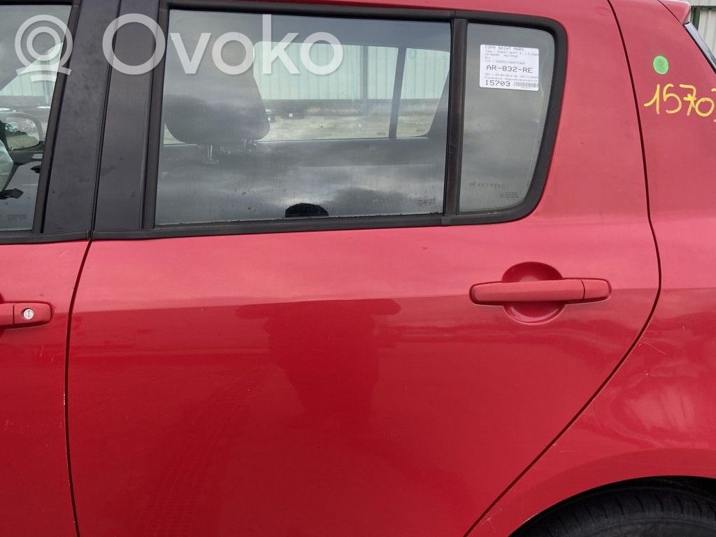 Suzuki SX4 Ventanilla de ventilación de la puerta trasera 