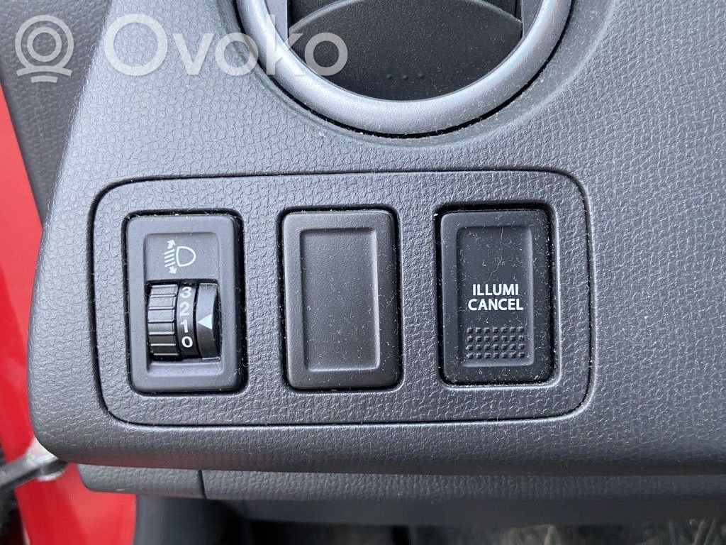 Suzuki SX4 Light switch 