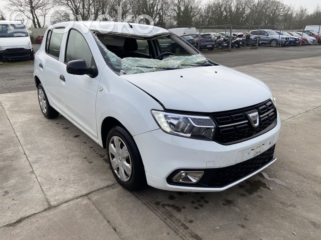 Dacia Sandero Etuapurunko 