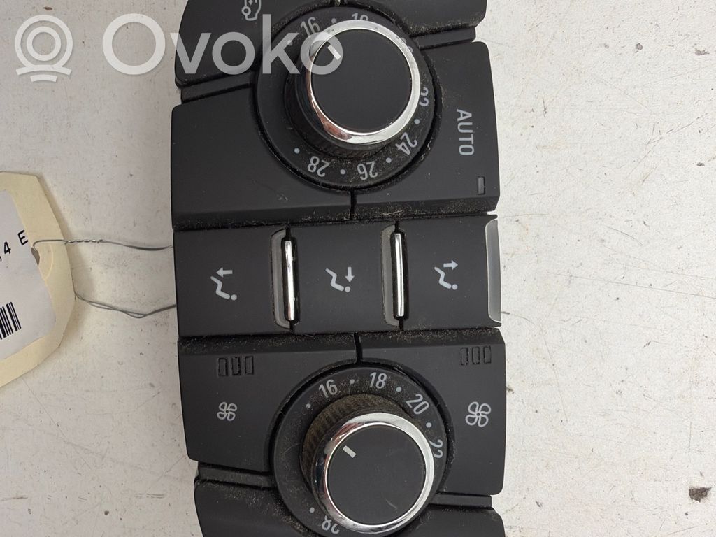 Opel Meriva B Climate control unit 