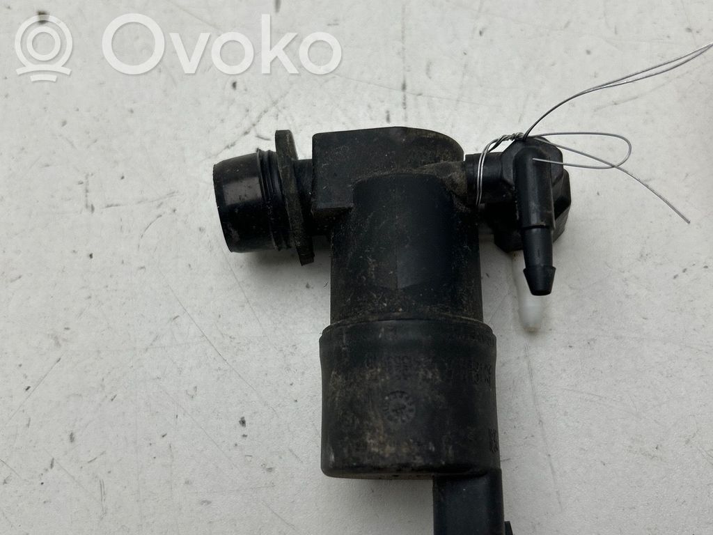 Windscreen/windshield washer pump   0000643475