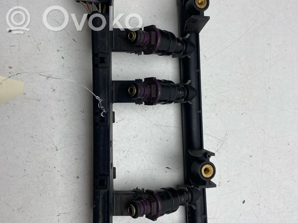 Renault Twingo I Listwa wtryskowa 