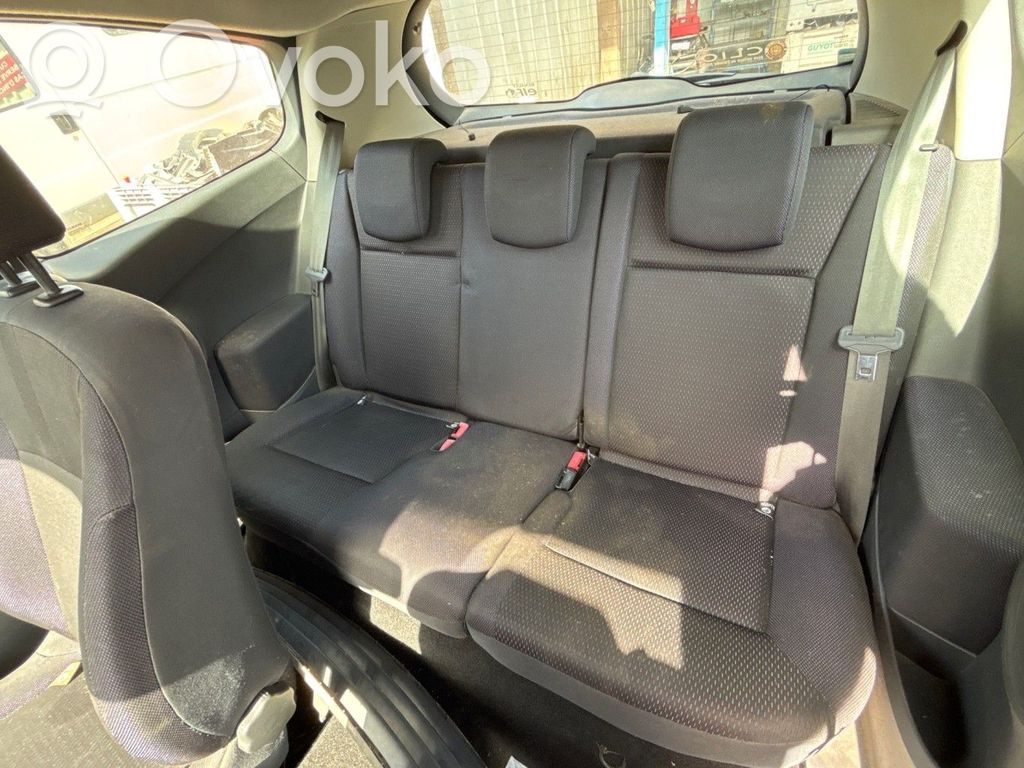 Renault Clio III Takaistuin 