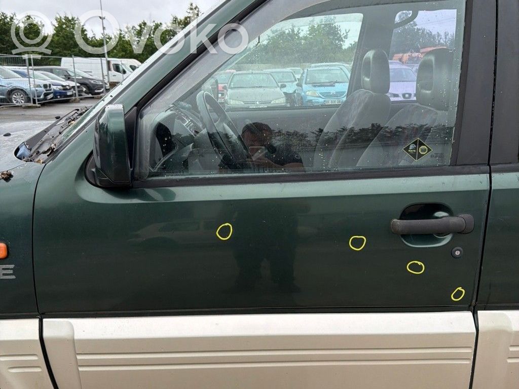 Nissan Terrano Ușă față 
