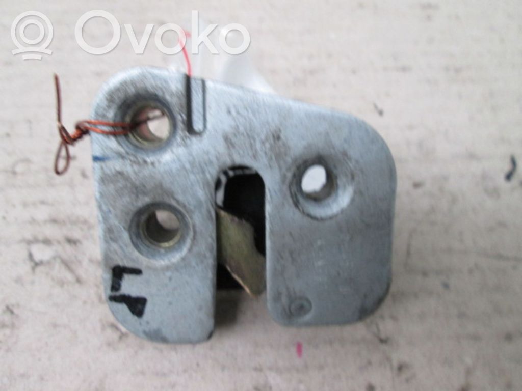Etuoven lukko