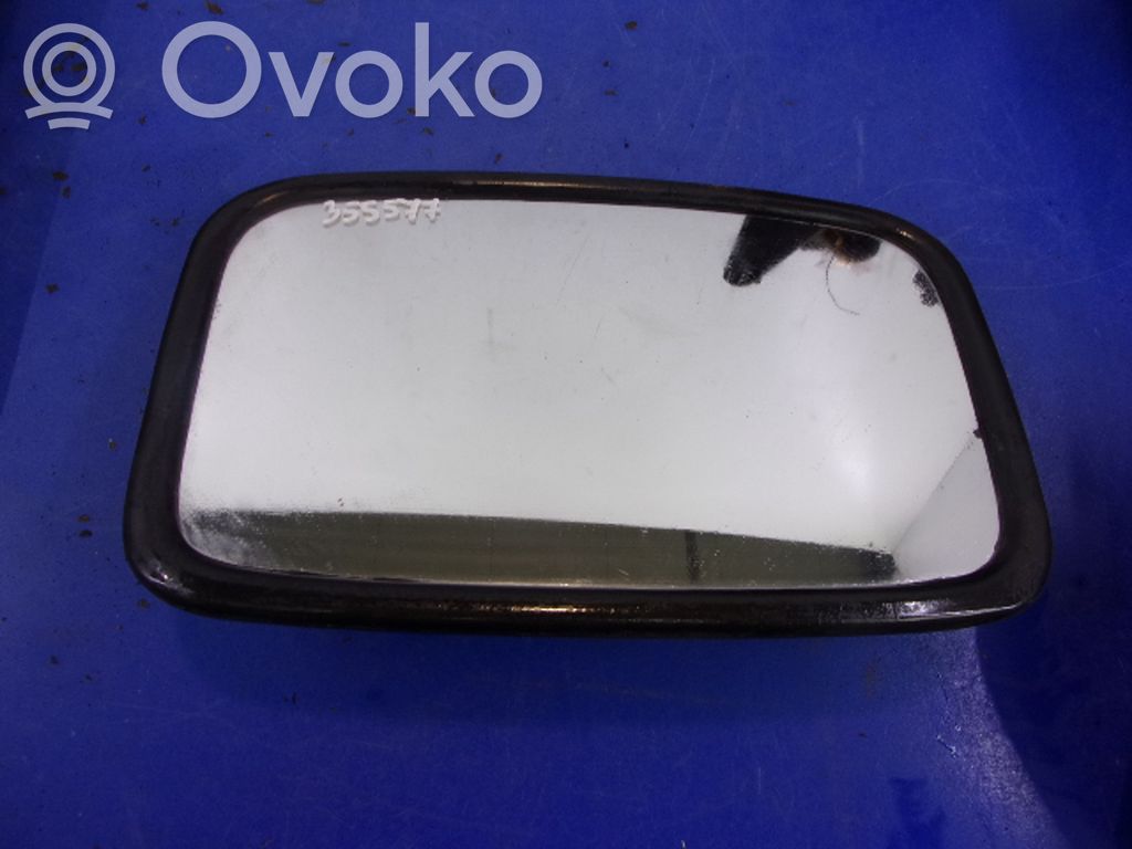 Etuoven sähköinen sivupeili
