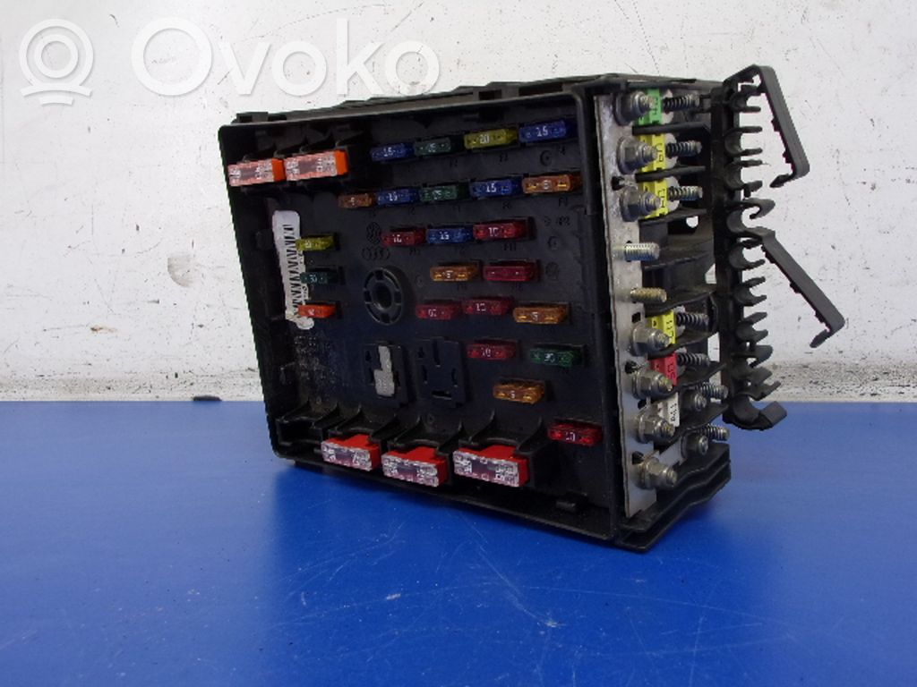 Volkswagen PASSAT B6 Set scatola dei fusibili