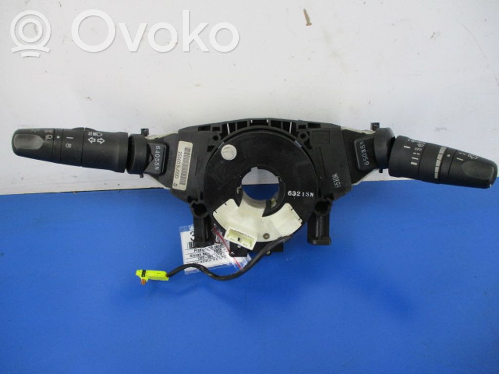 Nissan Note (E11) Other switches/knobs/shifts 