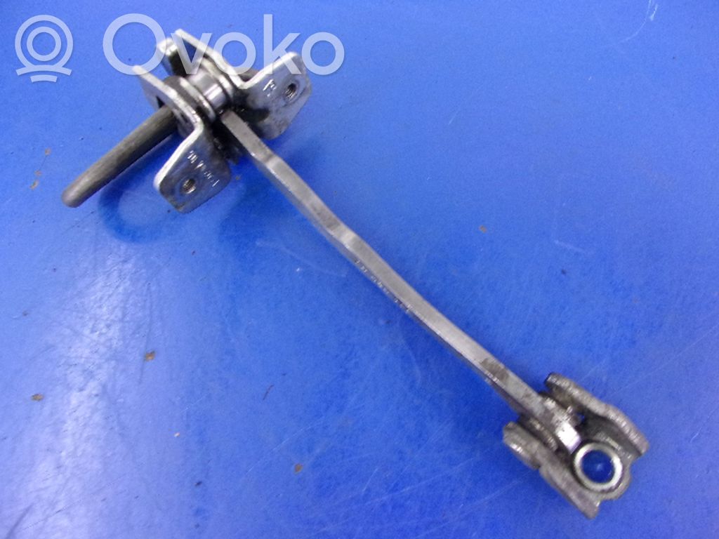 Opel Astra G Etuoven pidätin 