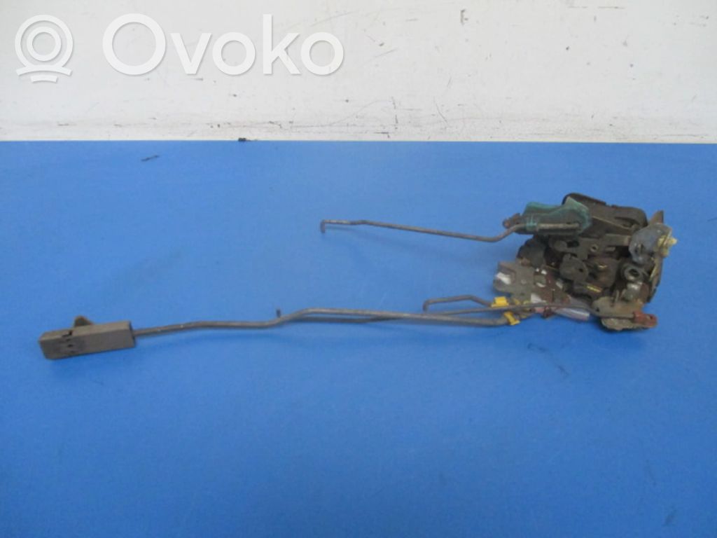 Datsun 200L Laurel Încuietoare ușă față 
