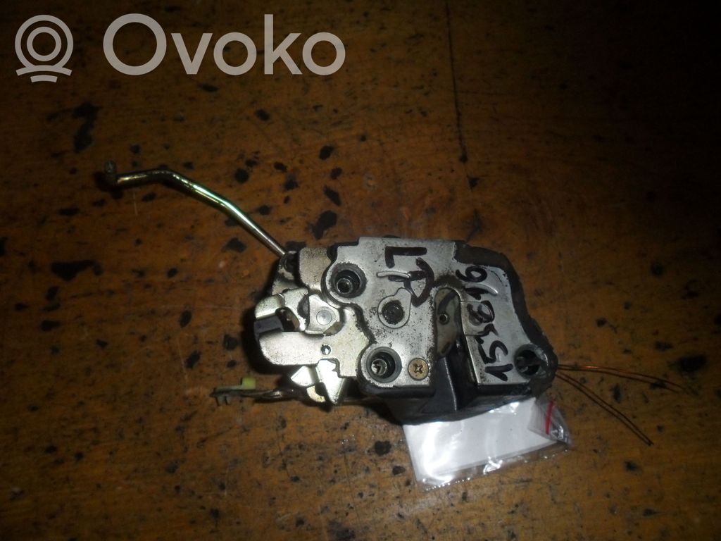 Cerradura de puerta delantera