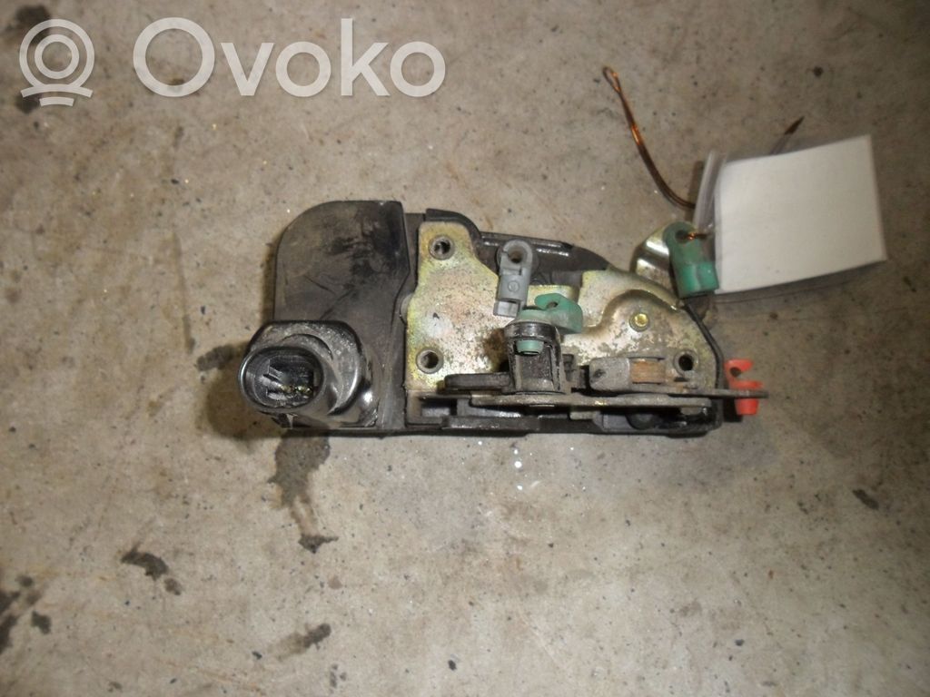 Etuoven lukko