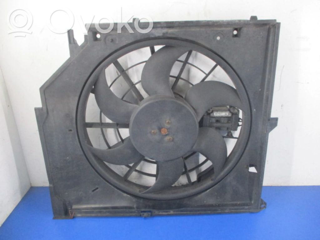 BMW 3 E46 Elektrisks radiatoru ventilators 