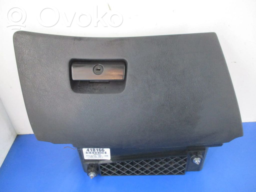 BMW 5 E39 Glove box 