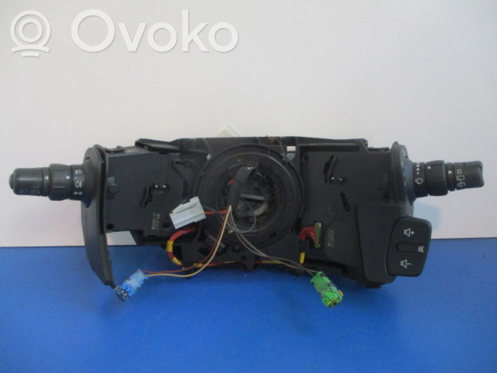 Renault Clio III Otros interruptores/perillas/selectores 