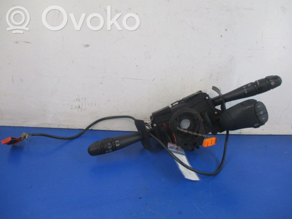 Renault Clio II Otros interruptores/perillas/selectores 
