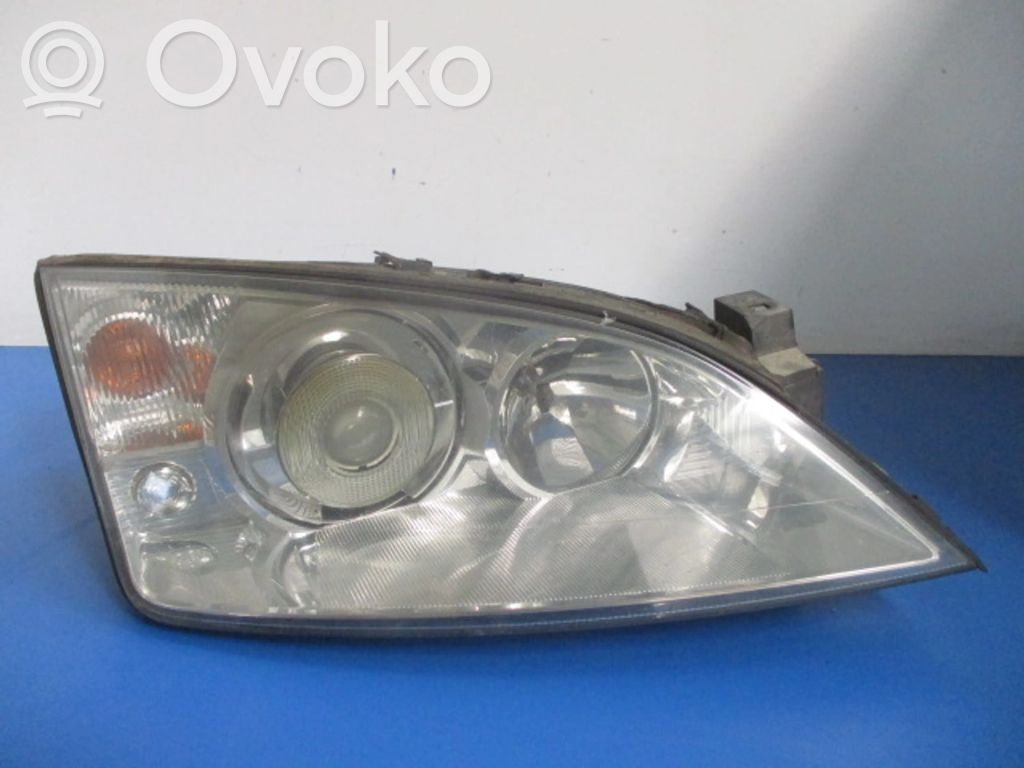 Ford Mondeo Mk III Phare frontale 