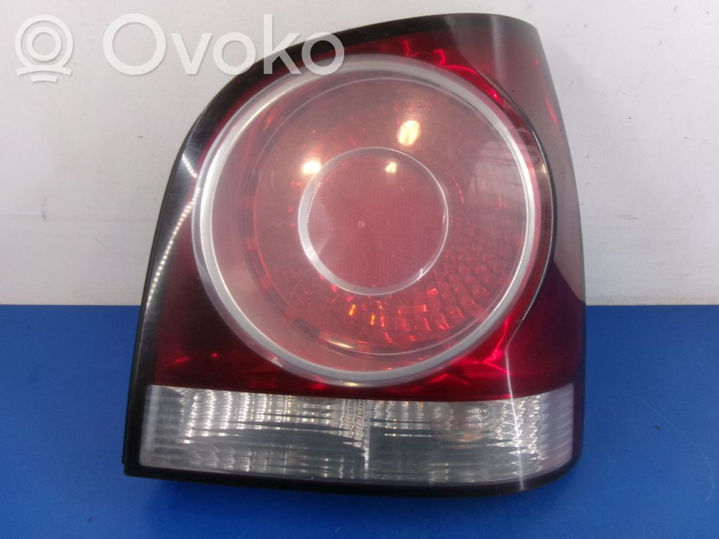 Volkswagen Polo IV 9N3 Lampă spate în caroserie 