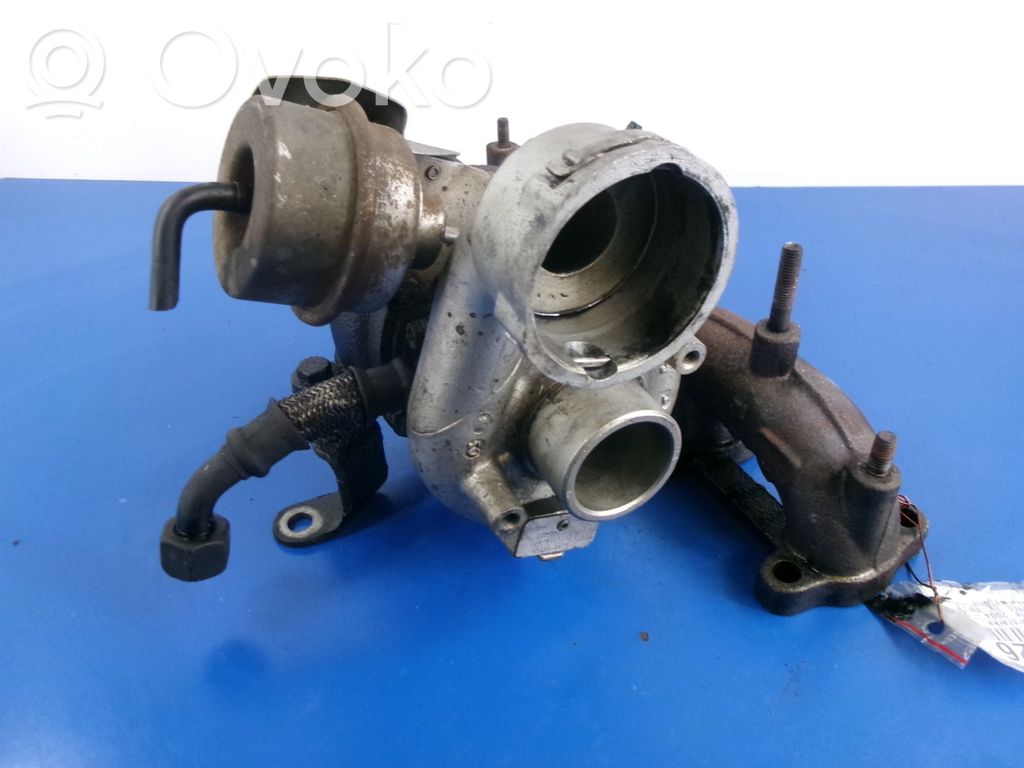 Skoda Octavia Mk2 (1Z) Piesă sistem vacuum turbosuflantă 
