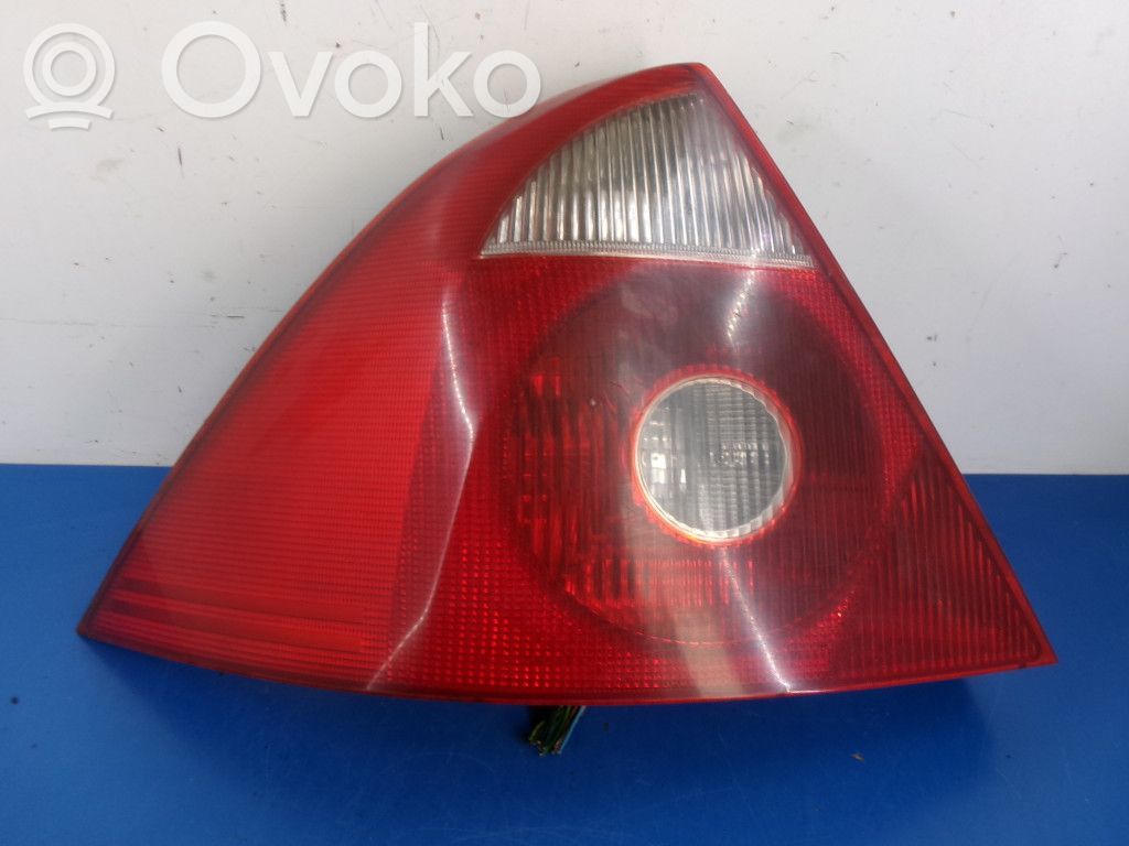 Ford Mondeo Mk III Luci posteriori