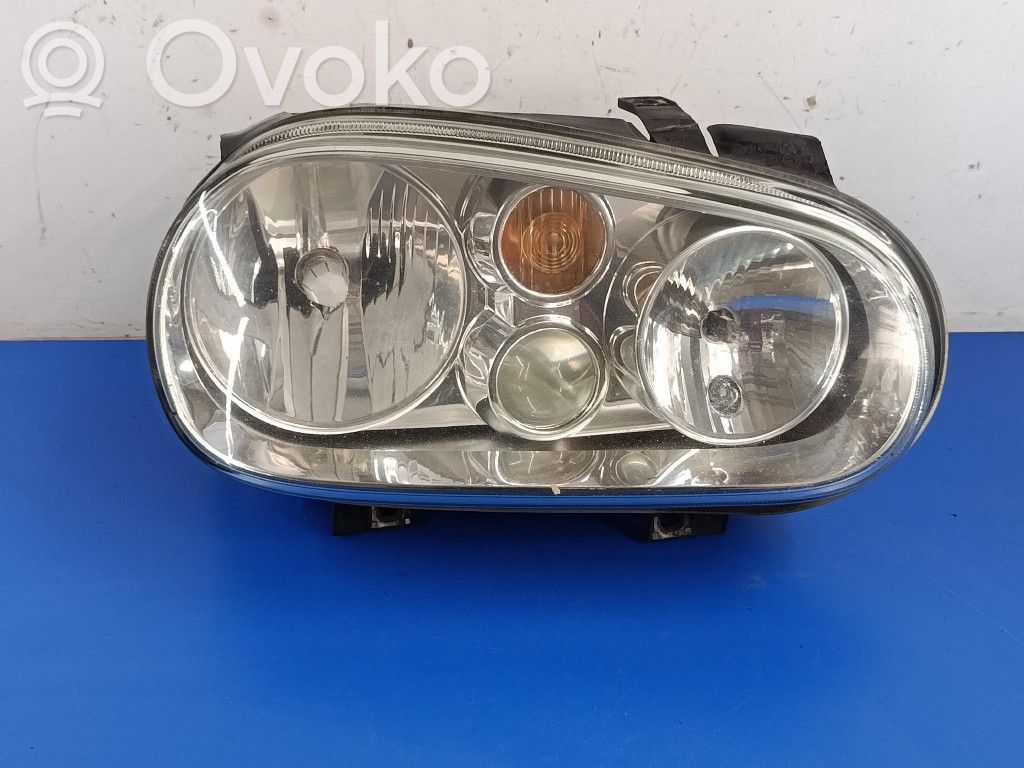 Volkswagen Golf IV Faro/fanale
