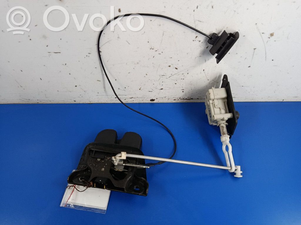 Tailgate/trunk/boot lock/catch/latch