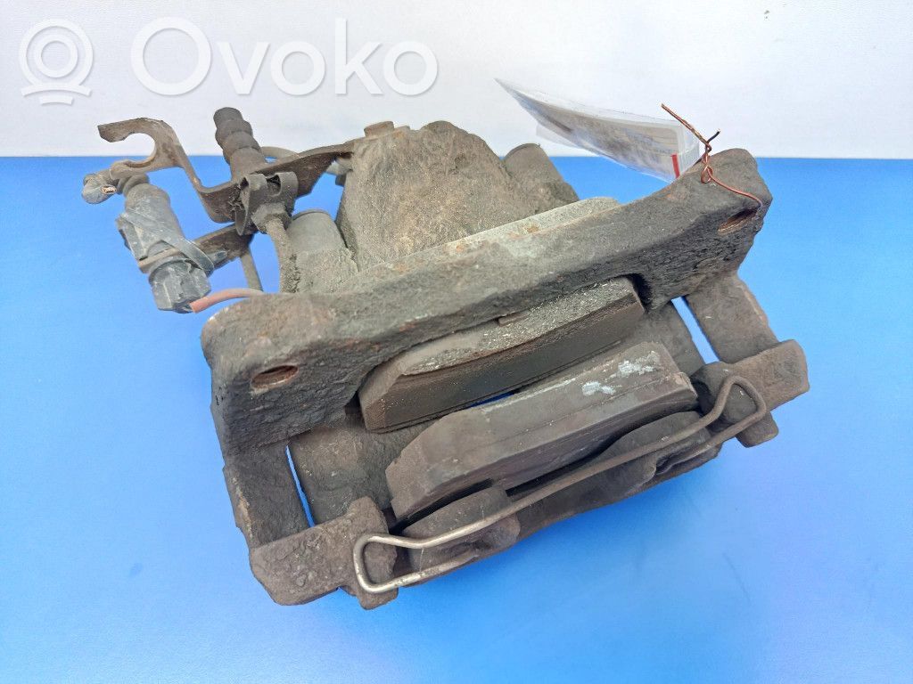 Caliper de freno delantero