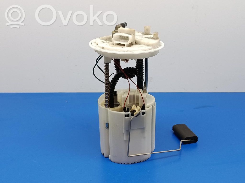 Fiat Stilo Polttoainesäiliön pumppu 