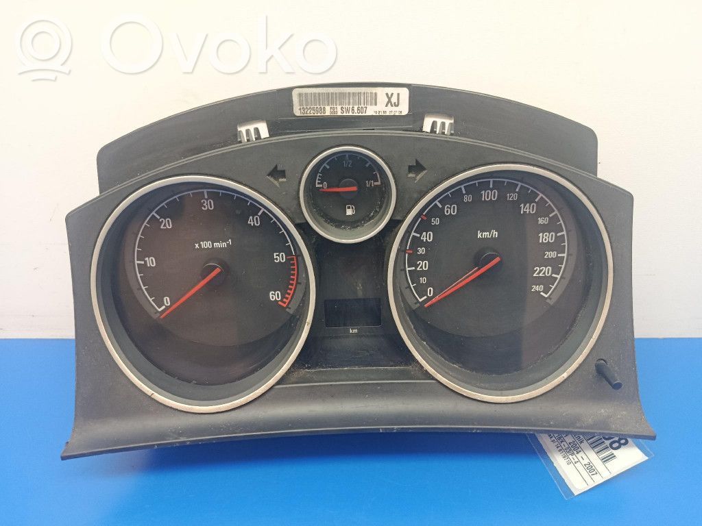 Opel Astra H Velocímetro (tablero de instrumentos) 