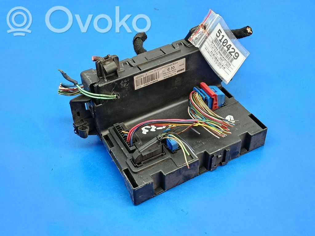 Skrzynka bezpieczników / Komplet   51740050,51740050