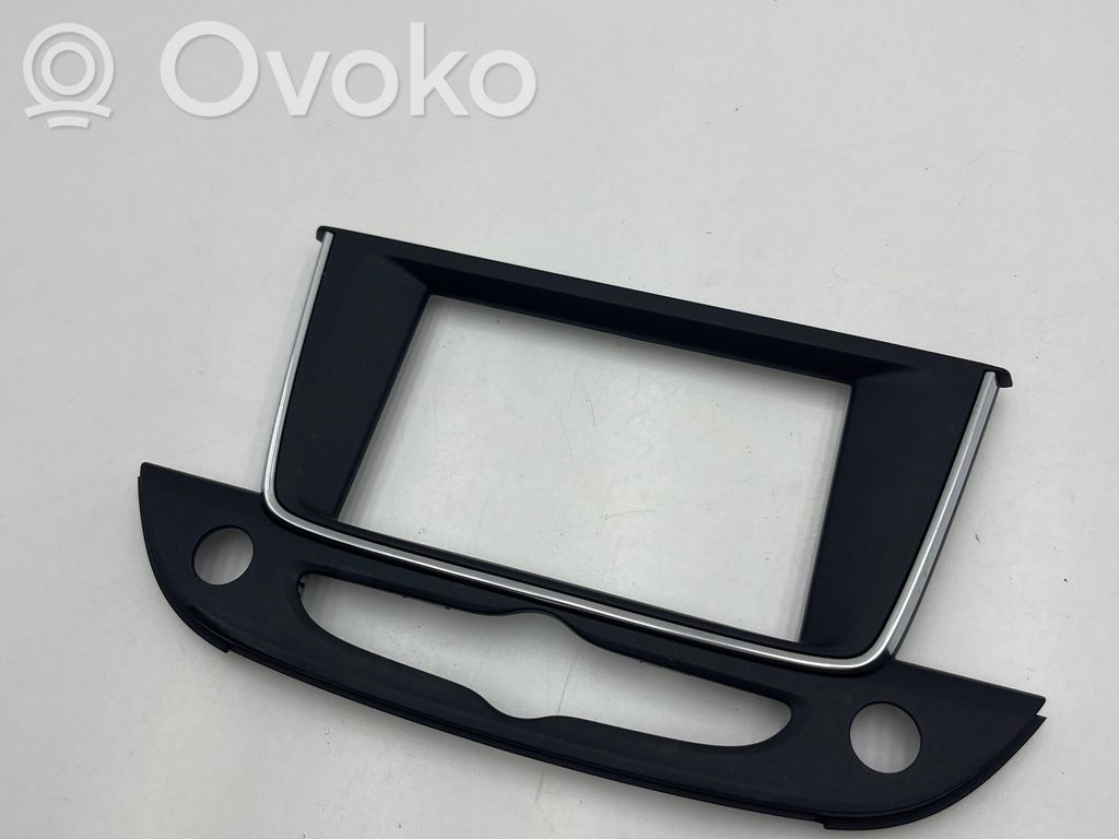 Opel Crossland X Dashboard center trim panel 