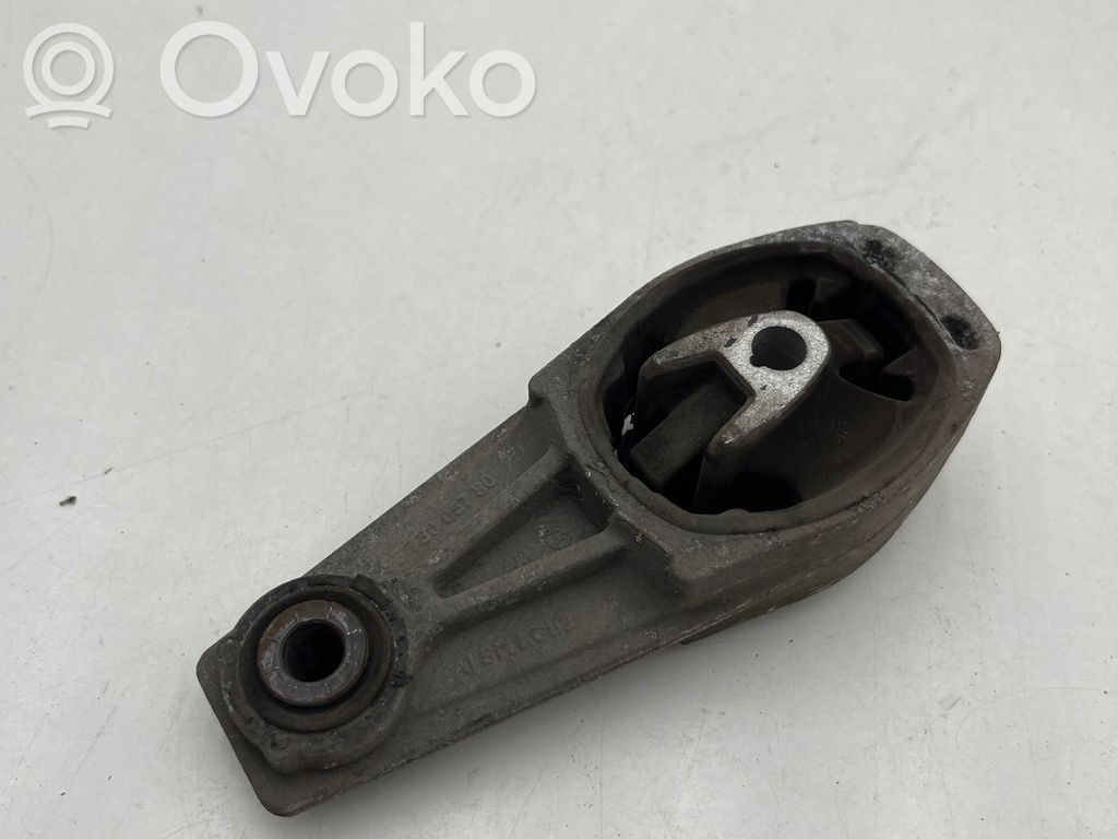 Opel Crossland X Engine mount bracket 