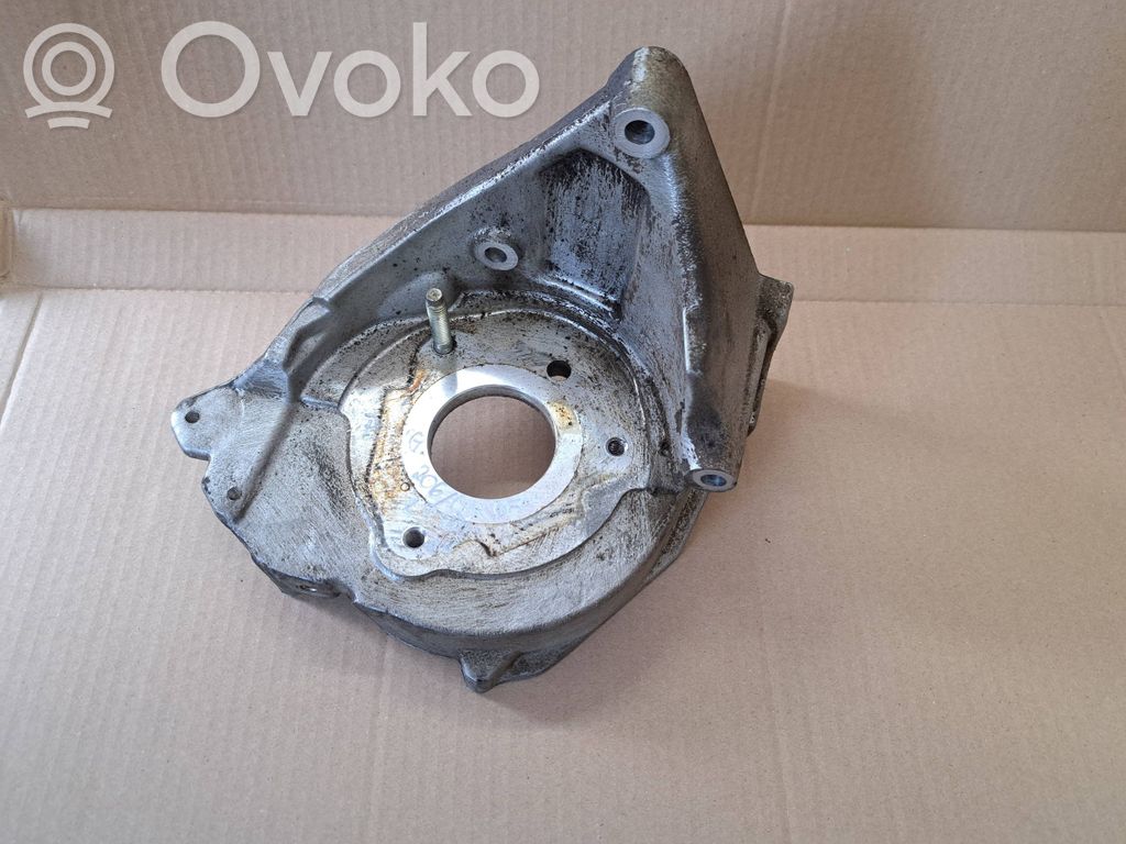Peugeot 206 Engine mounting bracket 