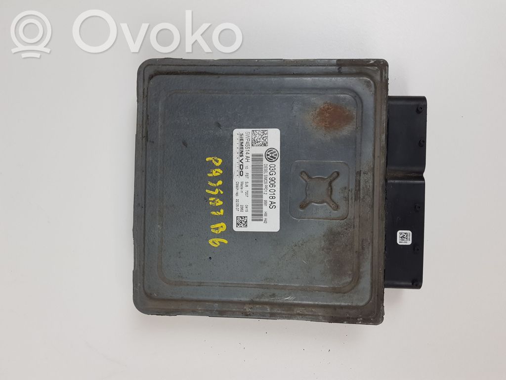 Volkswagen PASSAT B6 Engine control unit/module 