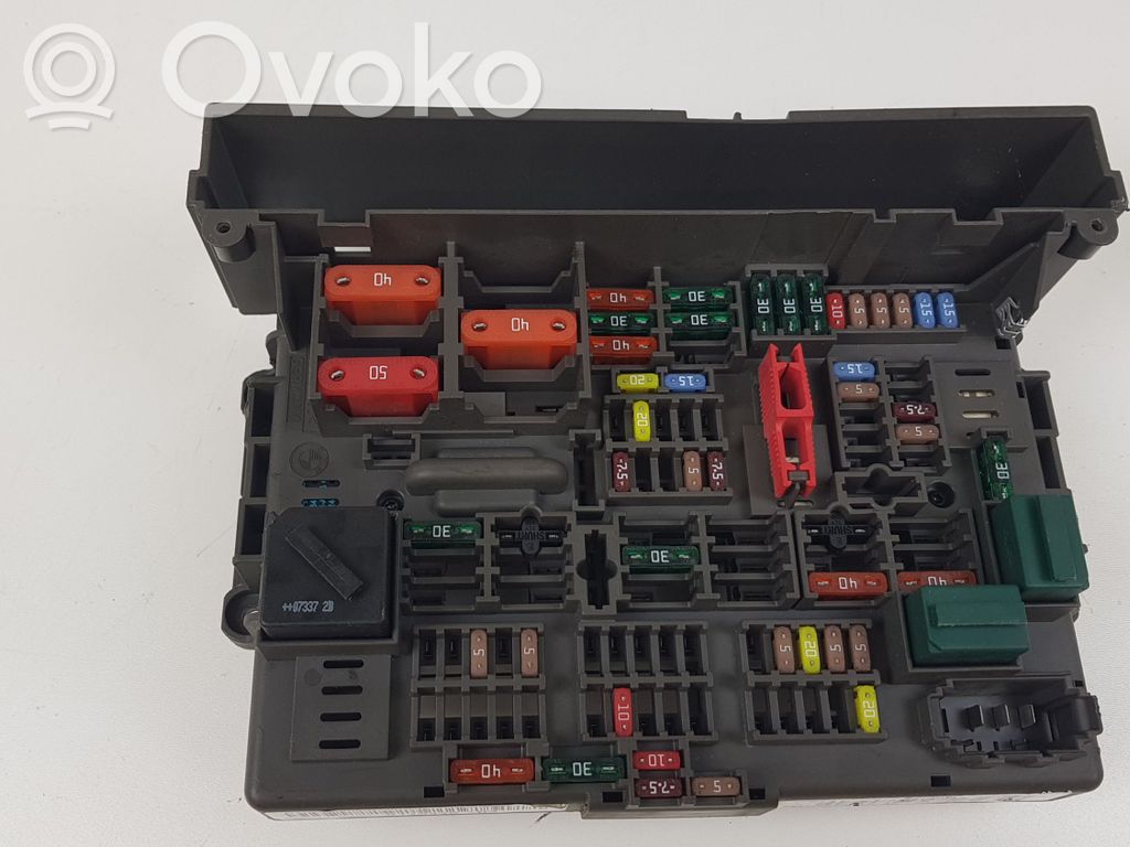 Fuse module   911944603,9119446