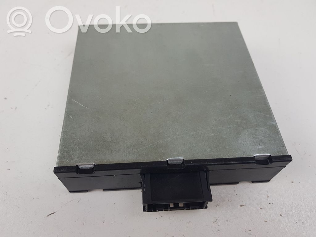 BMW 3 E90 E91 Voltage converter inverter 