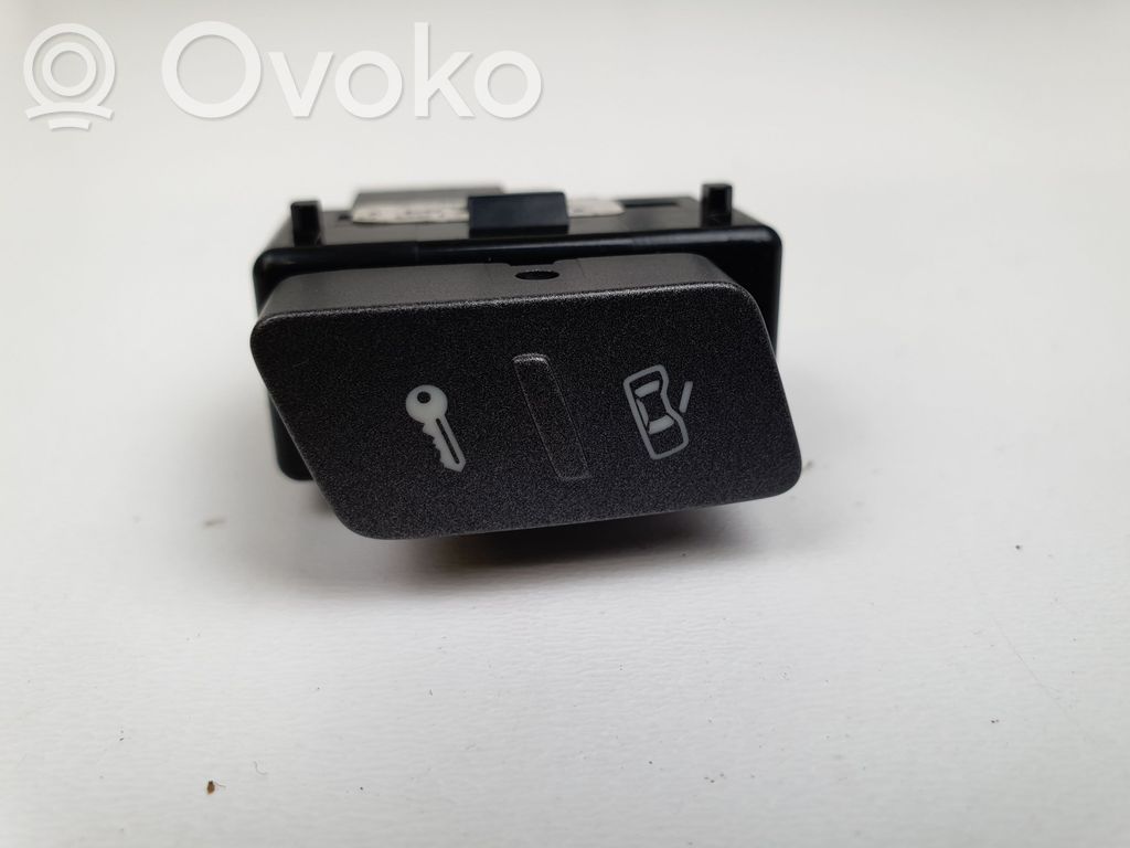 Volkswagen Phaeton Central locking switch button 