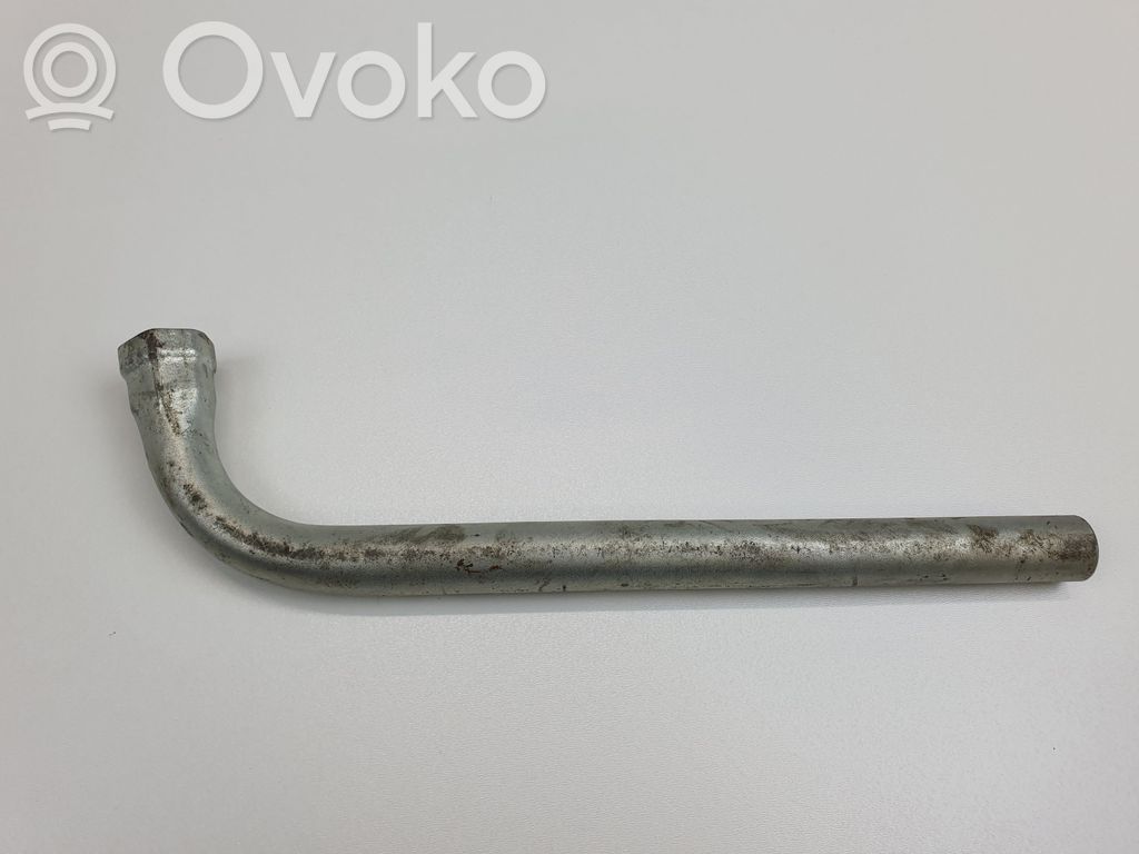 Volkswagen PASSAT B7 Llave de tuercas de rueda 