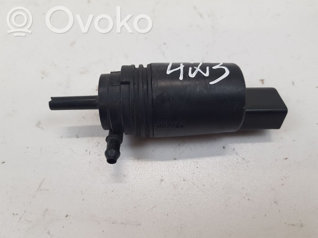 BMW 7 E65 E66 Headlight washer pump 